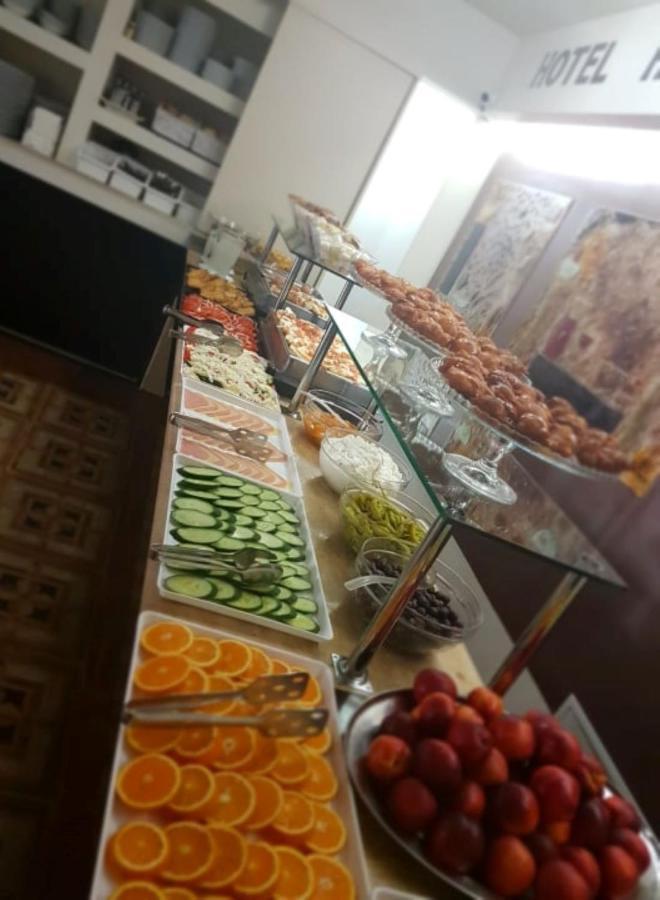 Hotel Honorata Paralía Екстериор снимка