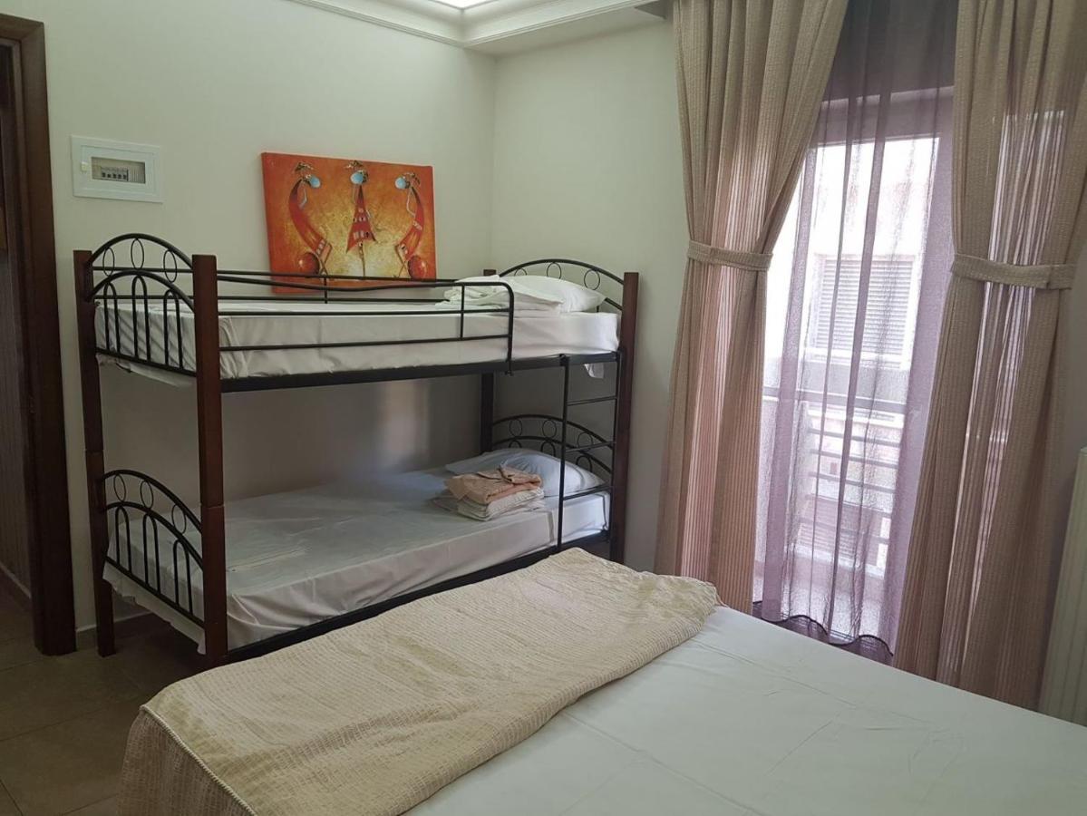 Hotel Honorata Paralía Екстериор снимка