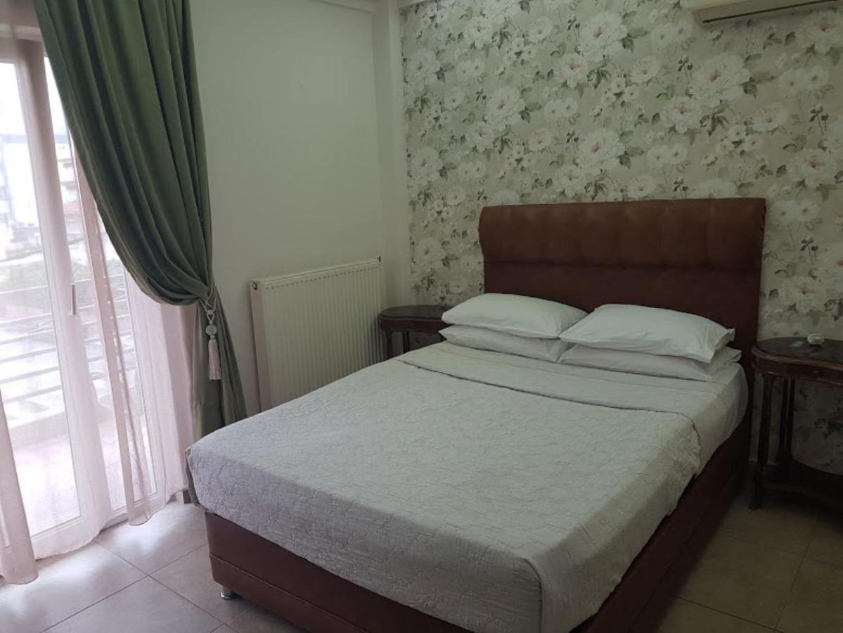 Hotel Honorata Paralía Екстериор снимка